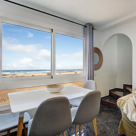 El Mar Apartment